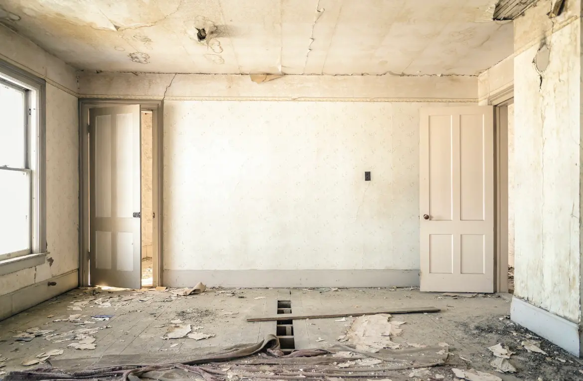 Waste disposal crew managing a cleanout project in Westway